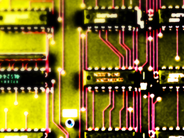 汽車(chē)產(chǎn)業(yè)變革下半場(chǎng)，智能汽車(chē)如何開(kāi)新局